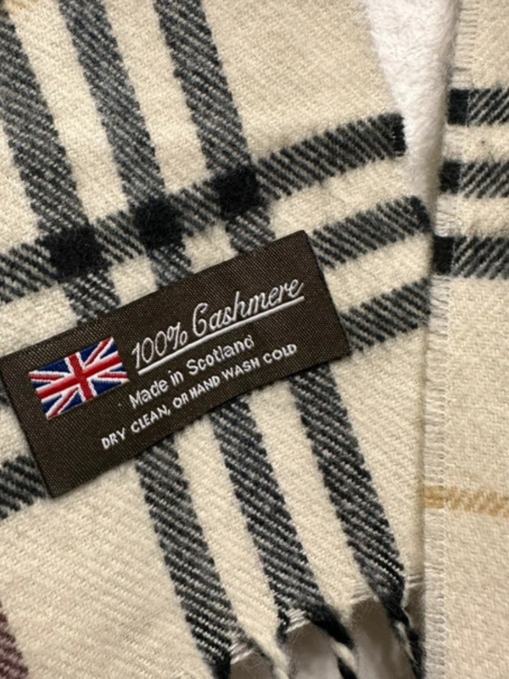100% Cashmere Plaid Scarf - Cream & Black